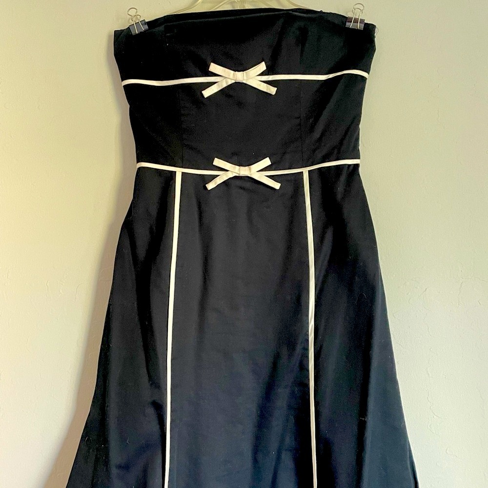 Ann Taylor Gray Pleated Strapless Cocktail Dress